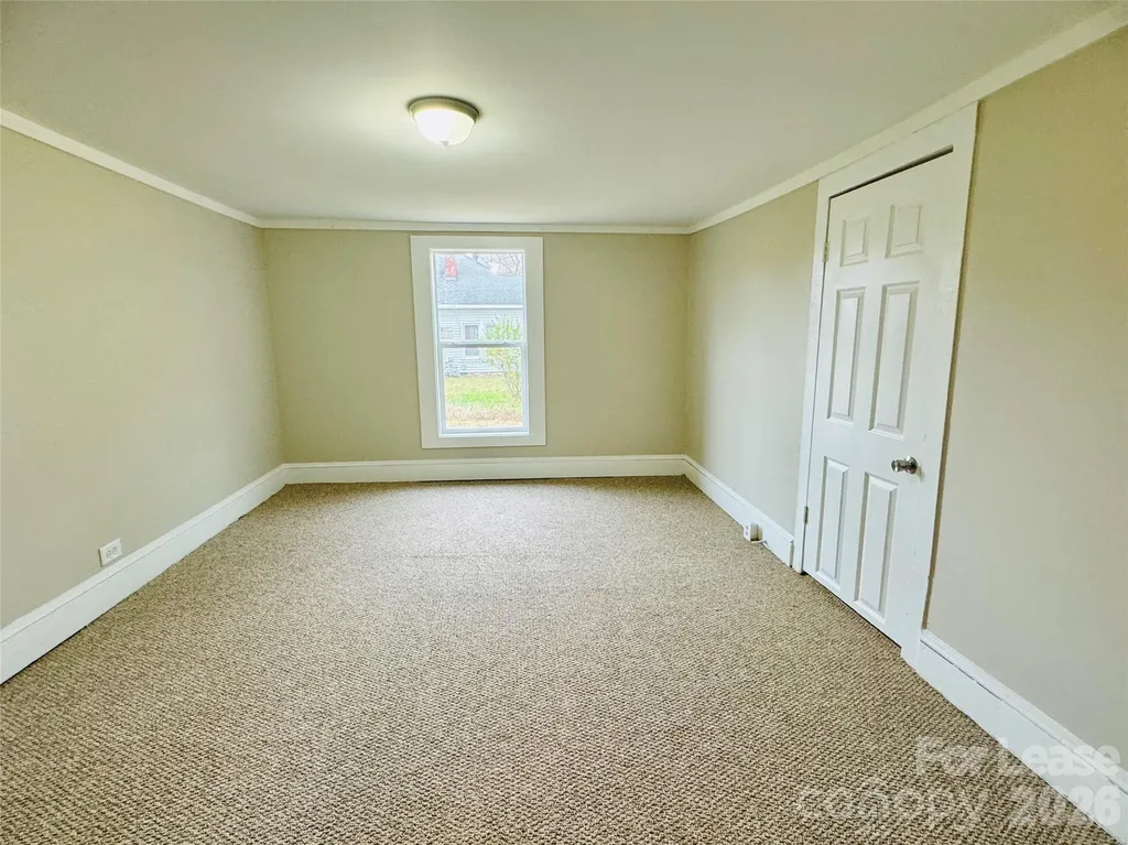 508 Elm Avenue Mount Holly NC 28021