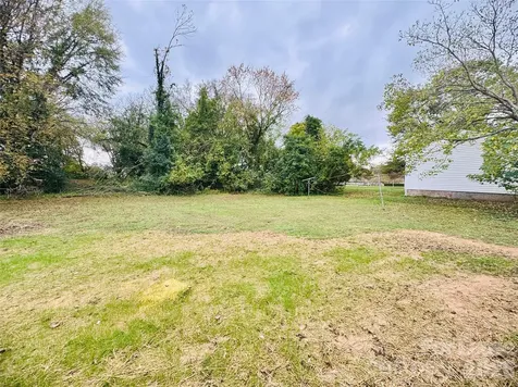 508 Elm Avenue Mount Holly NC 28021
