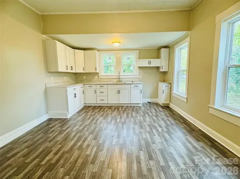 508 Elm Avenue Mount Holly NC 28021