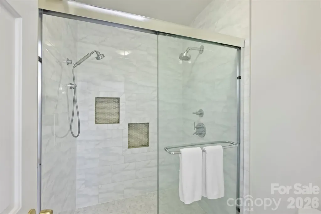 2320 Selwyn Avenue Charlotte NC 28207