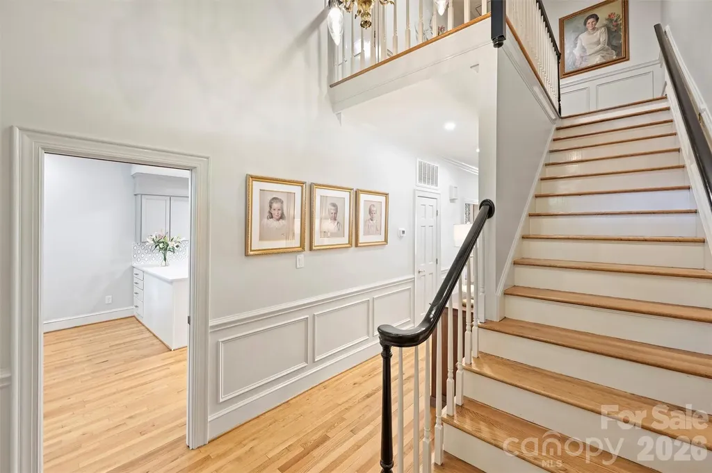 2320 Selwyn Avenue Charlotte NC 28207