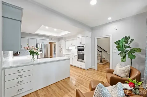 2320 Selwyn Avenue Charlotte NC 28207
