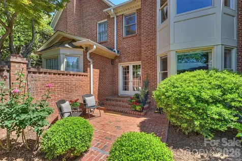 2320 Selwyn Avenue Charlotte NC 28207