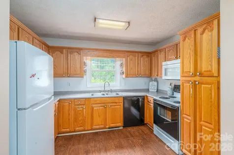 260 Houser Road Blacksburg SC 29702