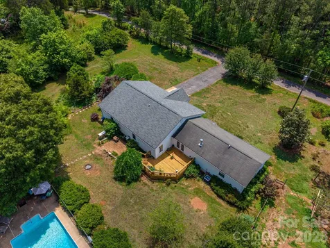260 Houser Road Blacksburg SC 29702