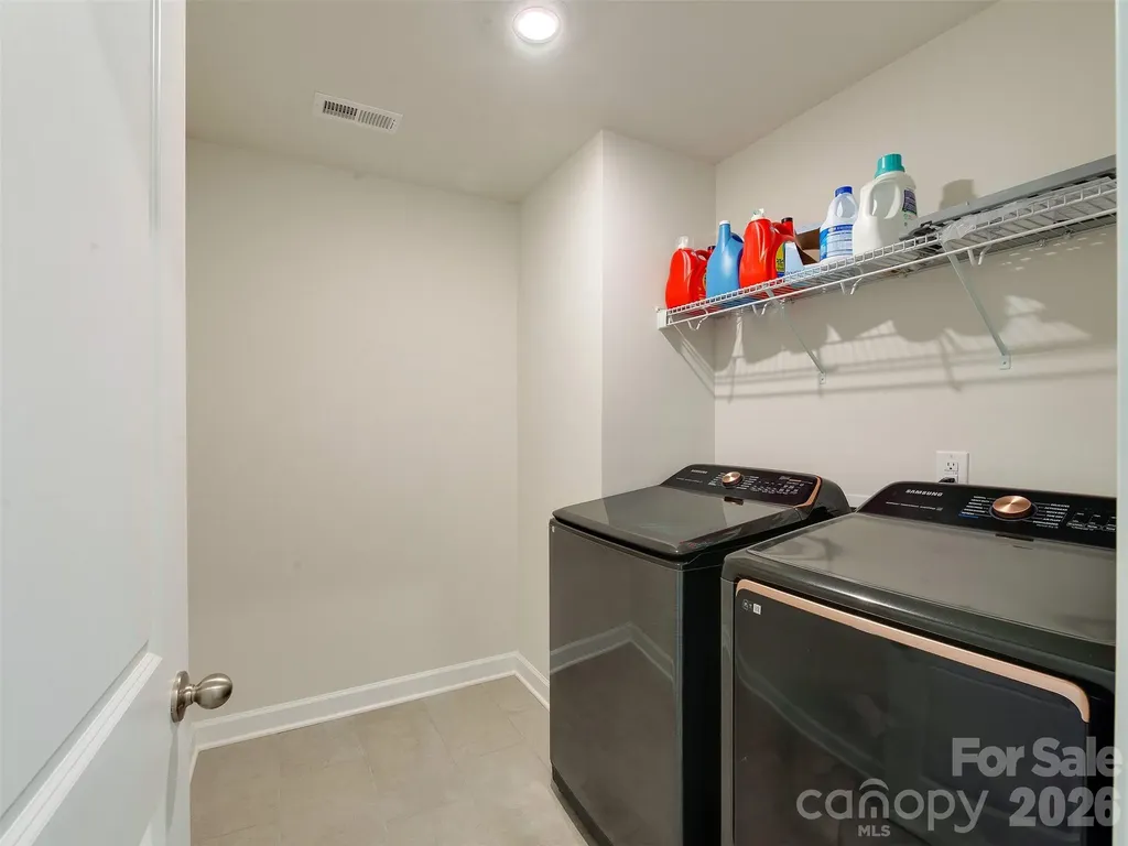 4009 Woodland View Drive Charlotte NC 28215