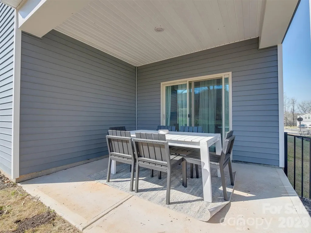 4009 Woodland View Drive Charlotte NC 28215