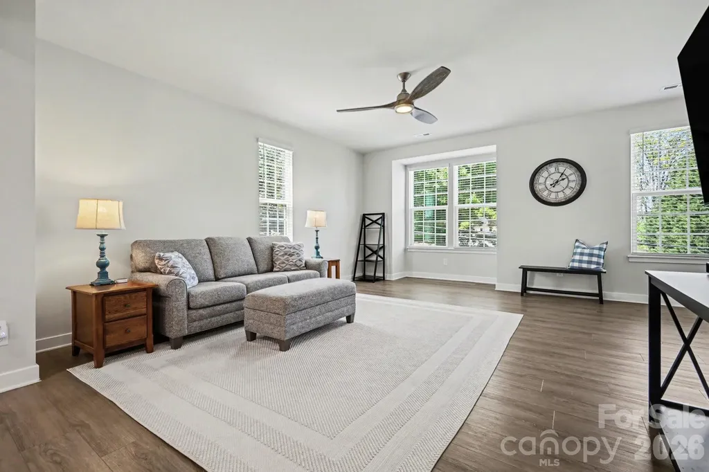 1946 Tupelo Grove Lane Gastonia NC 28054