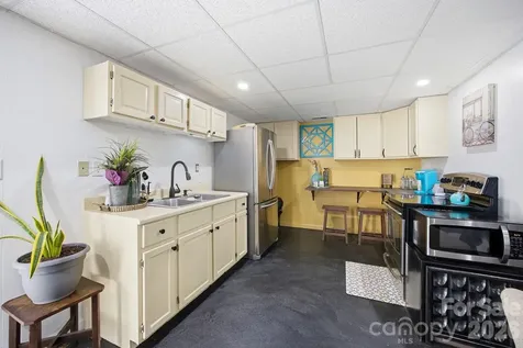 406 Vincent Court Salisbury NC 28146