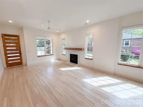 1609 Richland Drive Charlotte NC 28205