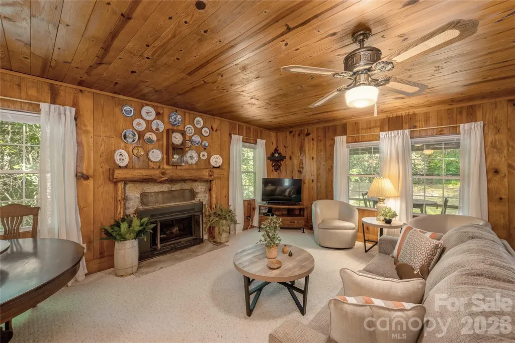 10844 Greenville Highway Cedar Mountain NC 28718