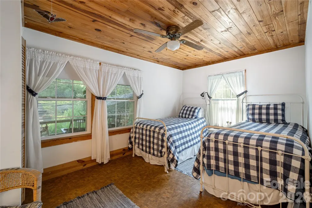10844 Greenville Highway Cedar Mountain NC 28718
