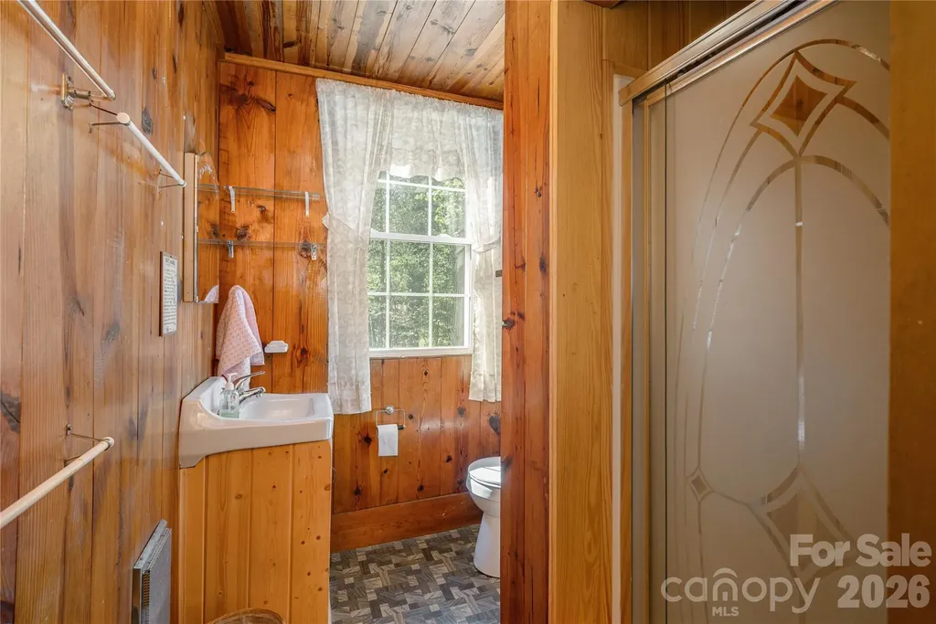 10844 Greenville Highway Cedar Mountain NC 28718