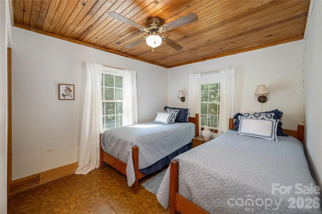 10844 Greenville Highway Cedar Mountain NC 28718