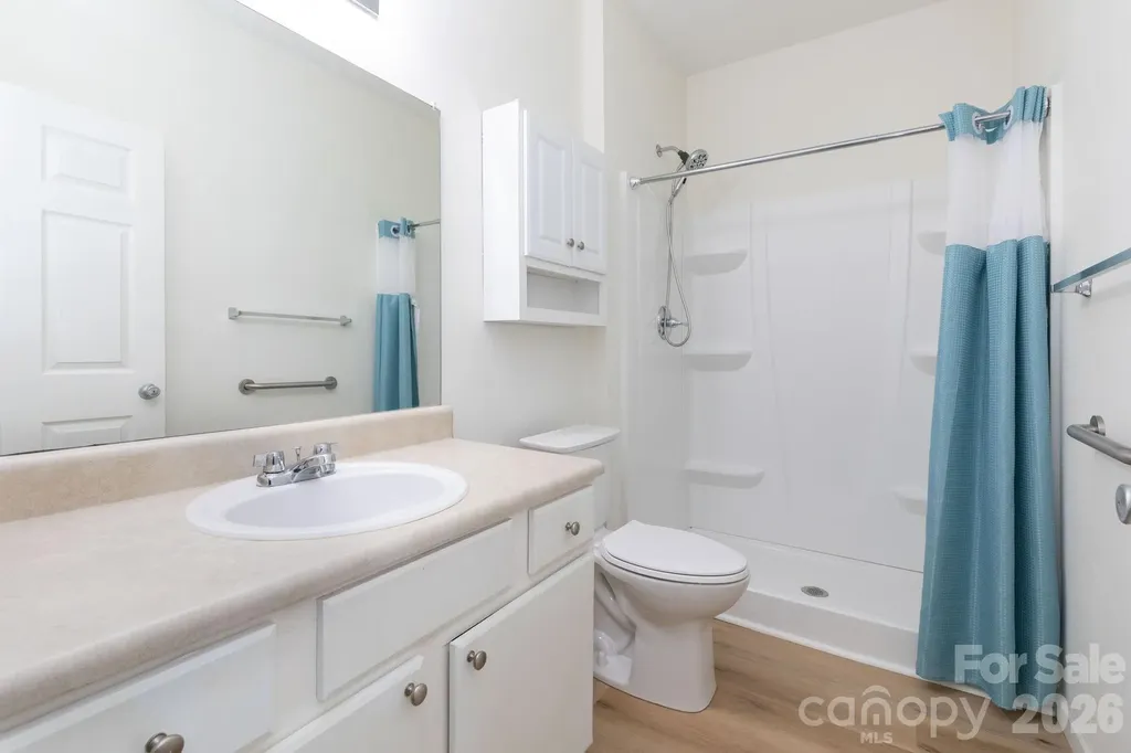 400 Vista Lake Drive Candler NC 28715