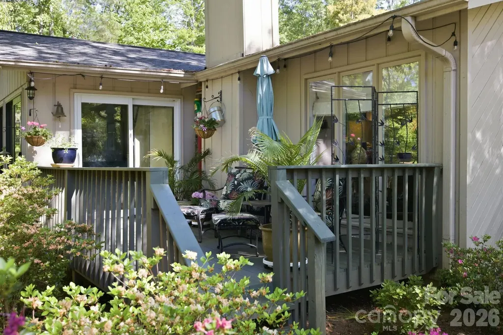 91 Diamond Ridge Lane Columbus NC 28722