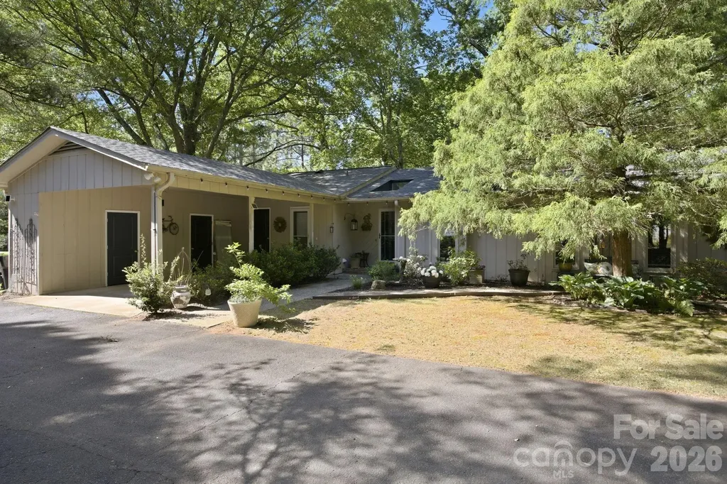 91 Diamond Ridge Lane Columbus NC 28722