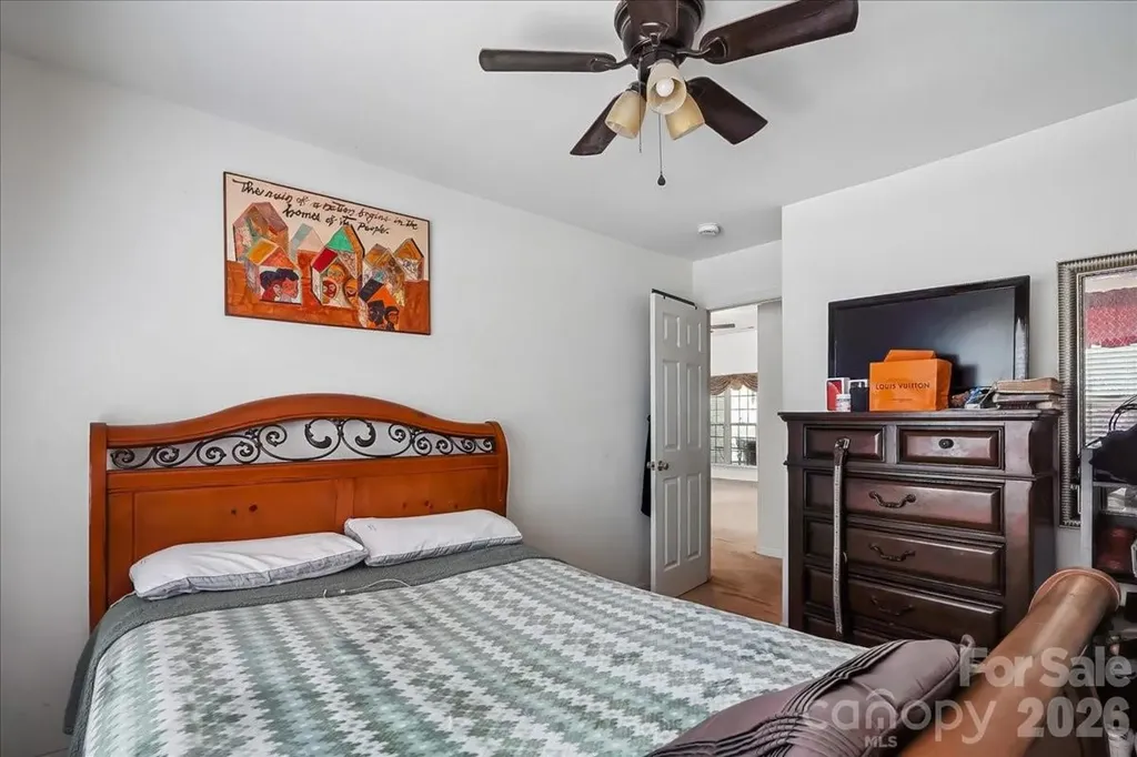 2127 Candlelight Woods Drive Matthews NC 28105