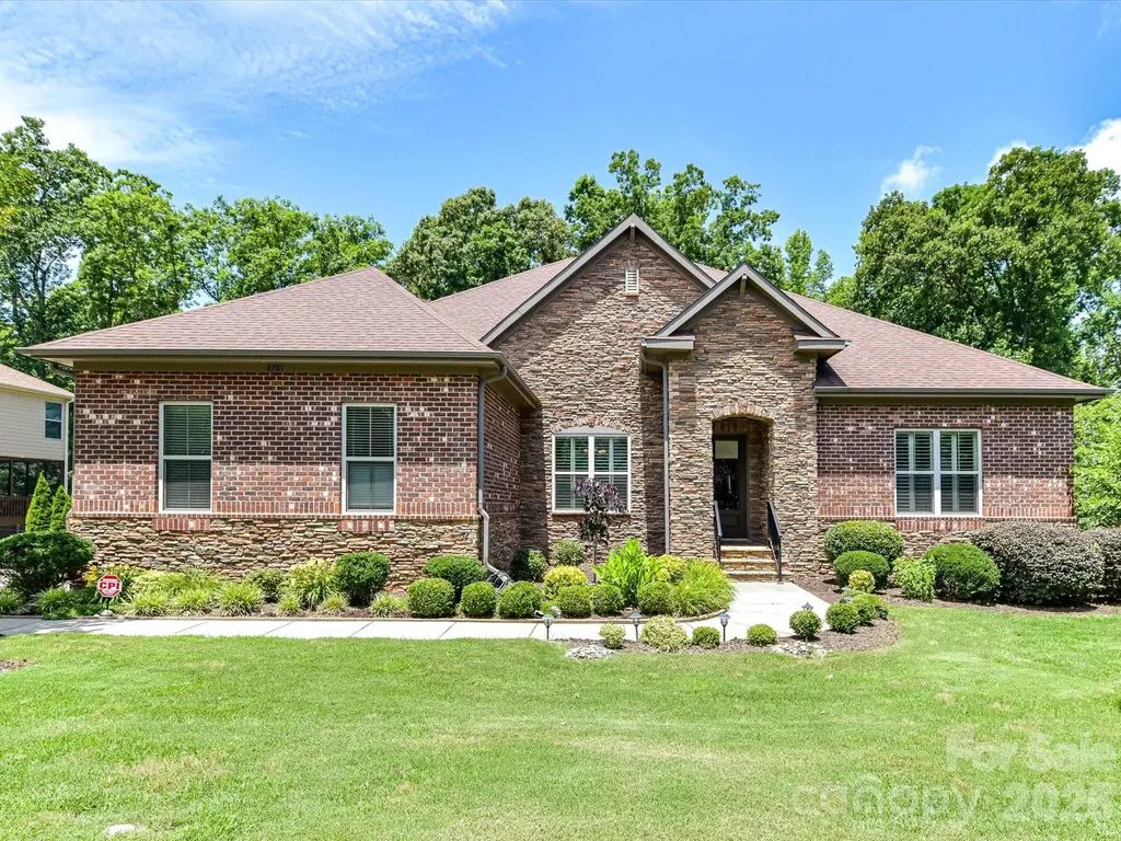 8701 Whitehawk Hill Road Waxhaw NC 28173