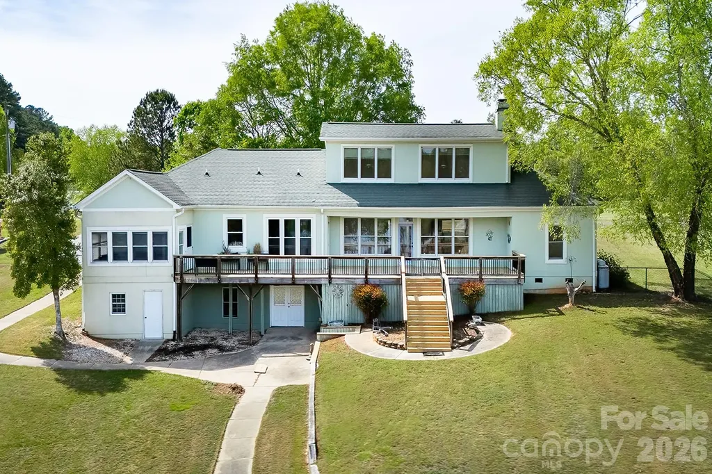 46356 Chase Point Drive Norwood NC 28128