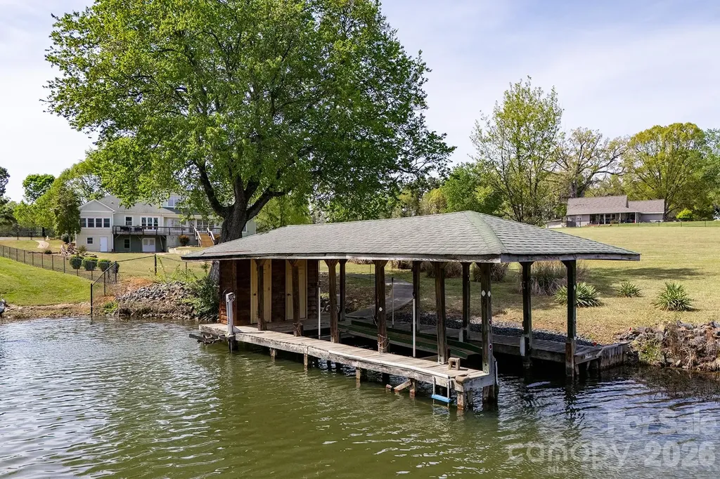 46356 Chase Point Drive Norwood NC 28128