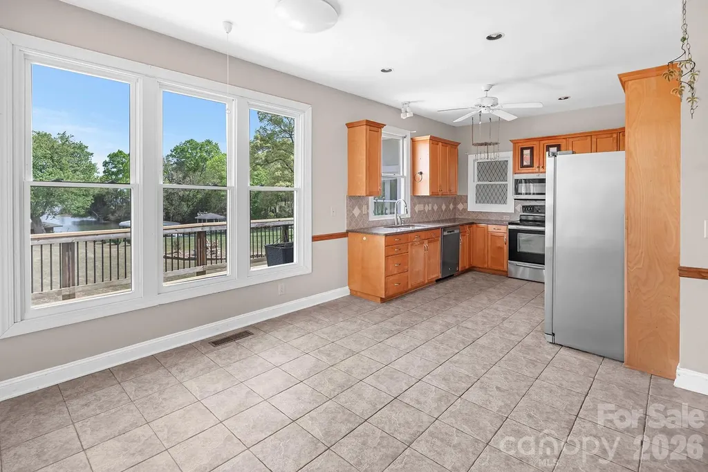 46356 Chase Point Drive Norwood NC 28128