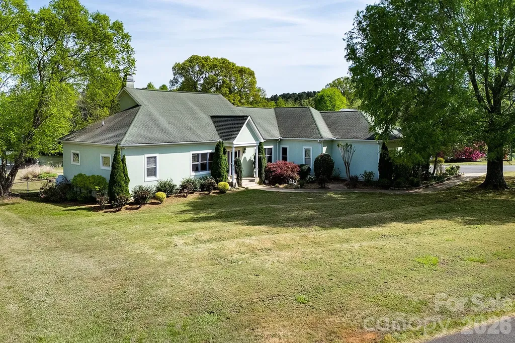 46356 Chase Point Drive Norwood NC 28128