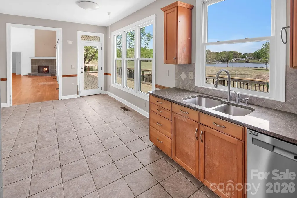 46356 Chase Point Drive Norwood NC 28128
