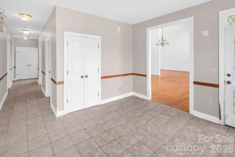 46356 Chase Point Drive Norwood NC 28128