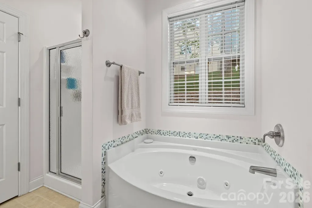 112 Chestnut Lane Hendersonville NC 28792