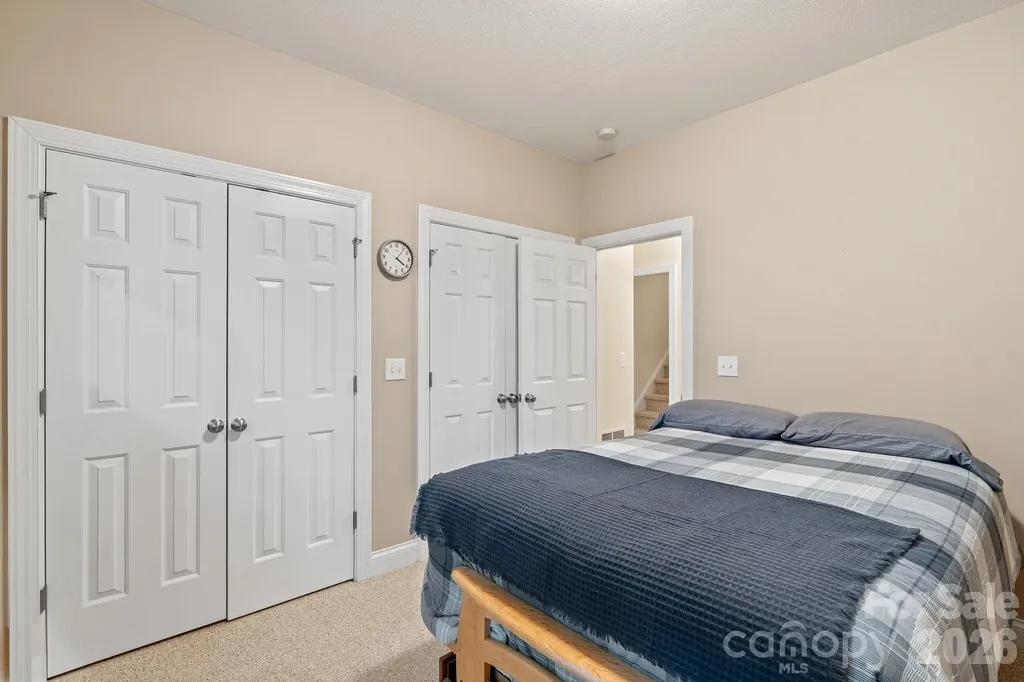 112 Chestnut Lane Hendersonville NC 28792