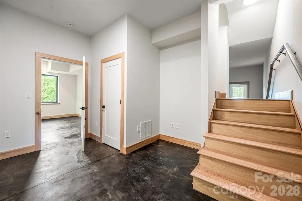 19 Ginger Spice Trail Weaverville NC 28787