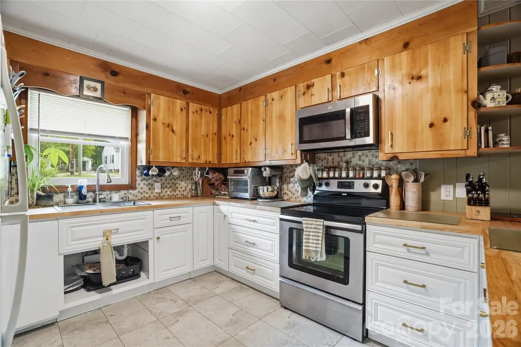 605 W 19th Avenue Gastonia NC 28052
