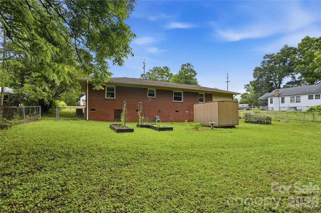 605 W 19th Avenue Gastonia NC 28052