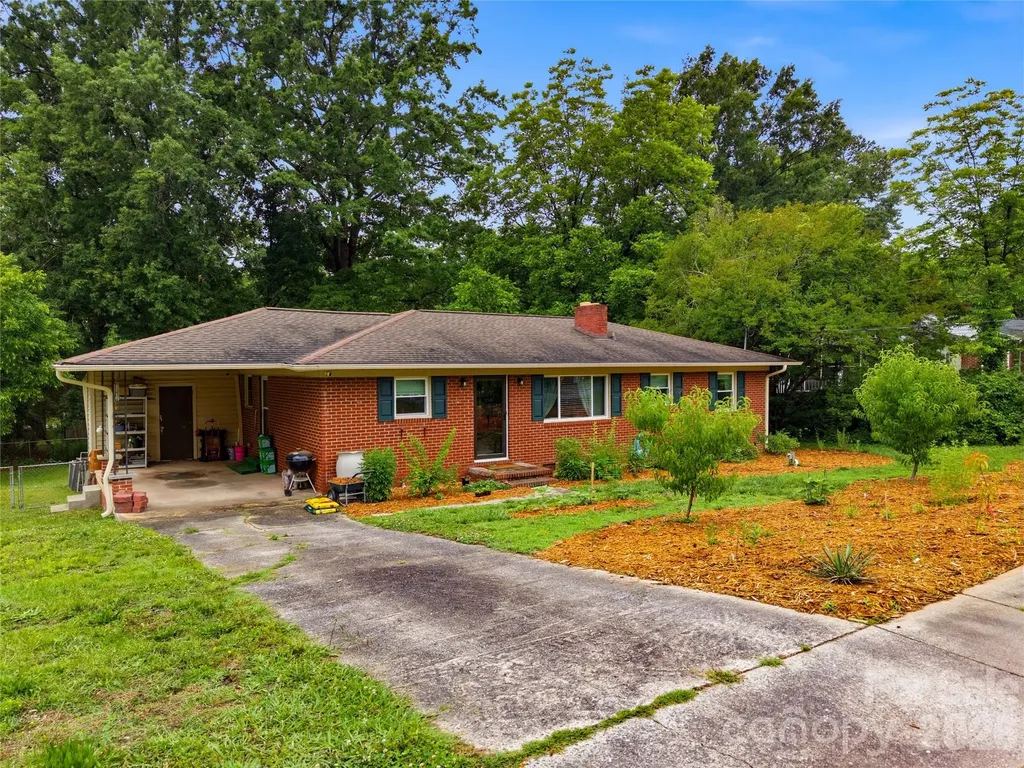 605 W 19th Avenue Gastonia NC 28052