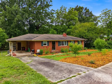 605 W 19th Avenue Gastonia NC 28052