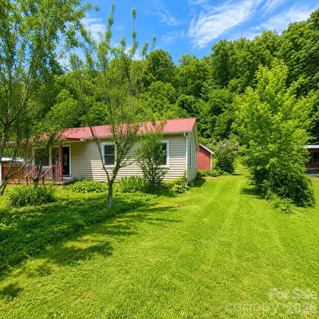 522 Old Us 70 Highway W Old Fort NC 28762