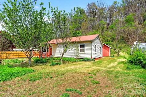 522 Old Us 70 Highway W Old Fort NC 28762