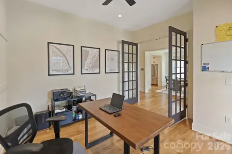 2652 Chesterfield Avenue Charlotte NC 28205