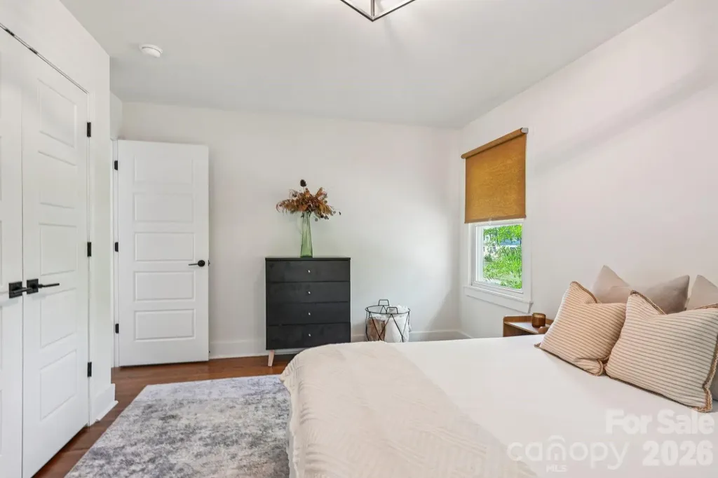5300 Cheval Place Charlotte NC 28205