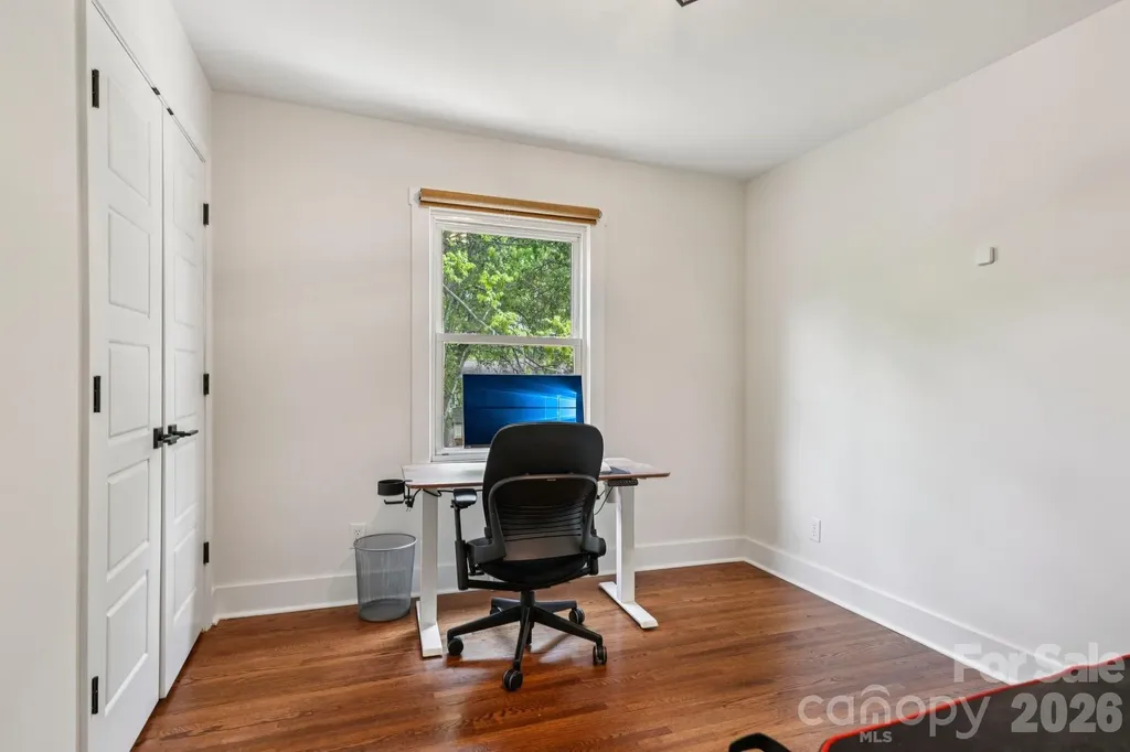 5300 Cheval Place Charlotte NC 28205