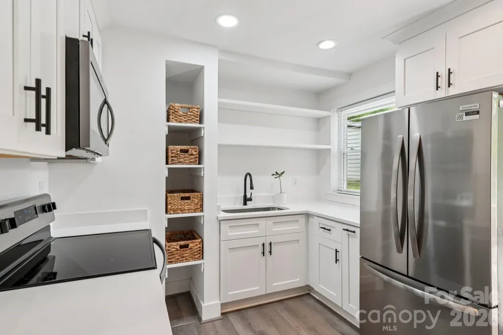 5300 Cheval Place Charlotte NC 28205