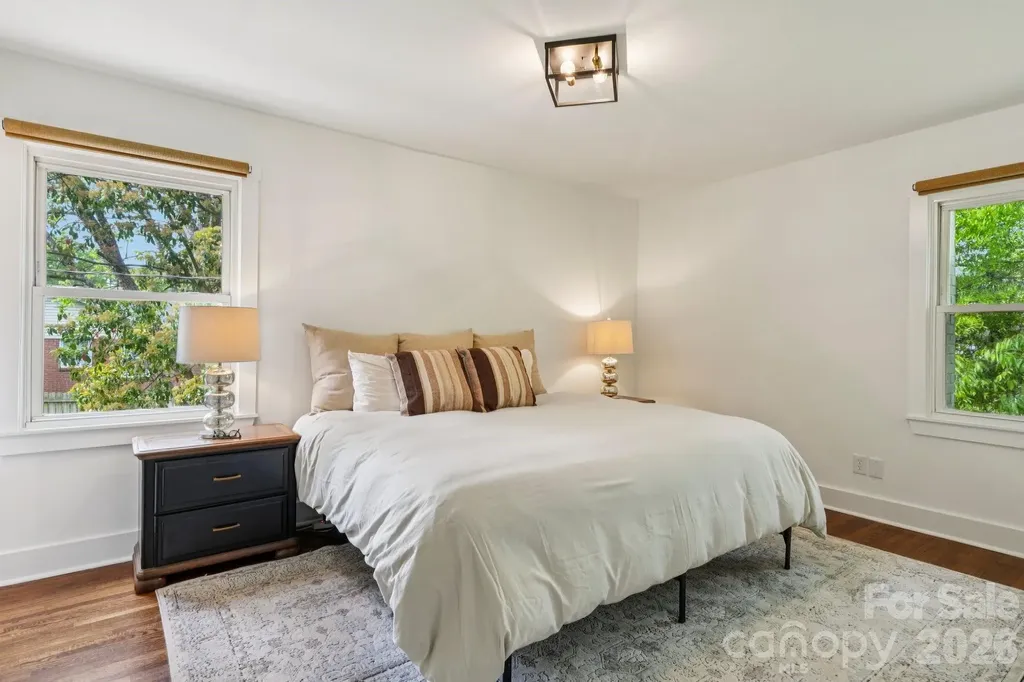 5300 Cheval Place Charlotte NC 28205