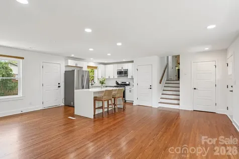 5300 Cheval Place Charlotte NC 28205