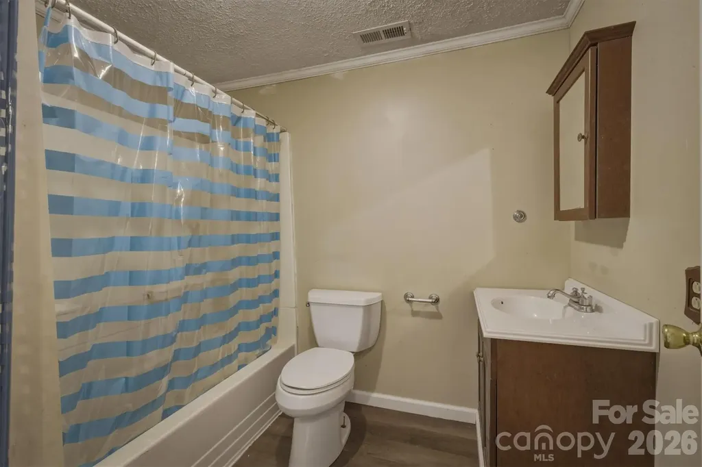 2566 Andrews Circle Lenoir NC 28645