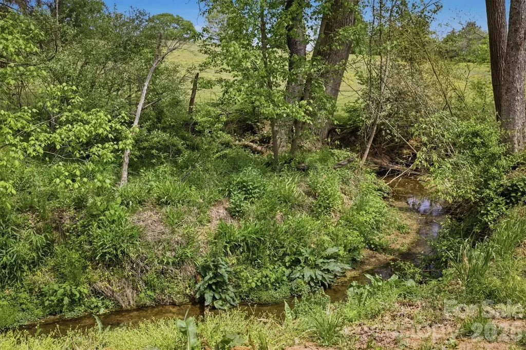 2566 Andrews Circle Lenoir NC 28645