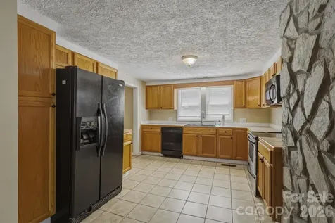 2566 Andrews Circle Lenoir NC 28645
