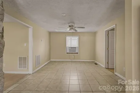 2566 Andrews Circle Lenoir NC 28645
