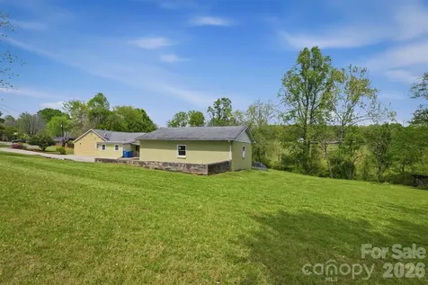 2566 Andrews Circle Lenoir NC 28645