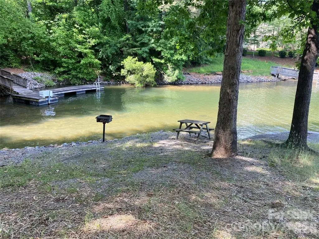 8444 Marina Lane Catawba NC 28609